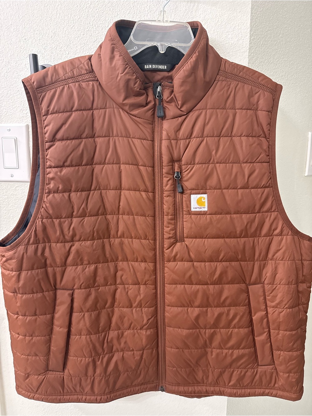 Carhartt Men’s Rust Brown Rain Defender Quilted Lightweight Insulated Vest XXL